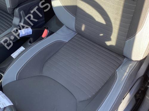 Sæde venstre fortil RENAULT CLIO IV Grandtour (KH_) 1.5 dCi 90 (KHN3, KHN4) (90 hp) 33039282