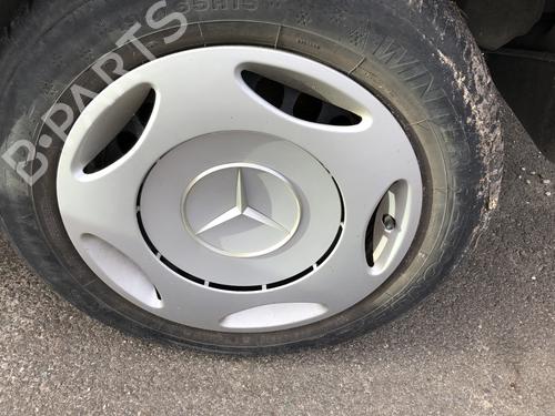 Hjulkapsel MERCEDES-BENZ C-CLASS T-Model (S202) C 200 T CDI (202.194) (102 hp) 22127472