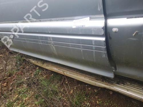 Used Door moulding trim TOYOTA LAND CRUISER 90 (_J9_) 3.0 TD (KZJ90_, KZJ95_, KZJ90R, KZJ95R, KZJ90W, KZJ95W) (125 hp) 22118408