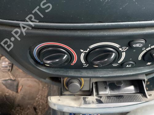 Climate control RENAULT MEGANE I (BA0/1_) 1.9 dTi (BA08, BA0N) | BP22358274I5