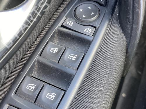 Used Left front window switch Left front window switch RENAULT LAGUNA III (BT0/1) 1.5 dCi (BT00, BT0A, BT0T, BT1J) (110 hp) 24446527 24446527