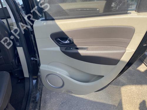 Used Rear right panel RENAULT SCÉNIC III (JZ0/1_) 1.5 dCi (110 hp) 27319032