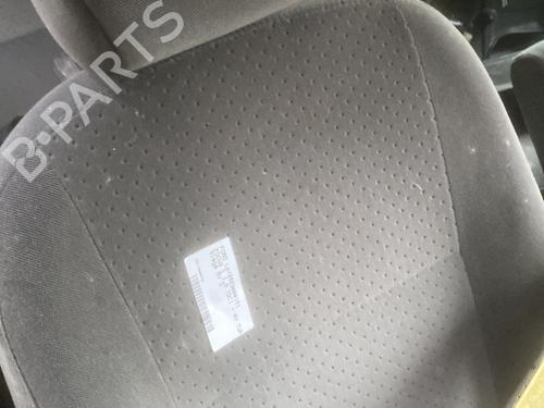 Stol høyre foran FORD FOCUS I (DAW, DBW) 1.8 TDCi (115 hp) 23784094