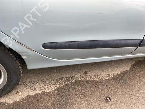 door-moulding-trim-renault-megane-i-ba01_-1995-1996-1997-1998-1999-2000-2001-2002-2003-2004-36337185 main image