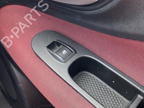 right-front-window-switch-fiat-punto-199_-2012-24503473 main image