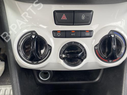 Climate control PEUGEOT 208 I (CA_, CC_) 1.4 HDi | BP27926951I5