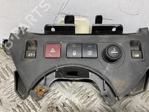 Used Warning switch CITROËN BERLINGO Box Body/MPV (B9) 1.6 HDi 90 (90 hp) 25031269
