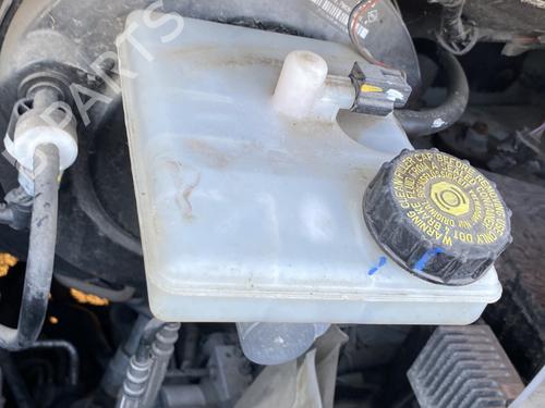 Used Brake master cylinder RENAULT MASTER III Van (FV) 2.3 dCi 145 FWD (FV0E, FV0F, FV0H, FV02, FV0M, FV0S,... (146 hp) 32508547