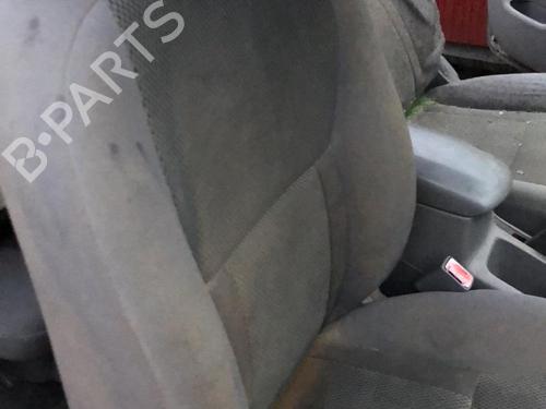 Beifahrersitz für TOYOTA RAV 4 II (_A2_) 2.0 D 4WD (CLA20_, CLA21_, CLA20R, CLA21R) (116 hp) 22115875