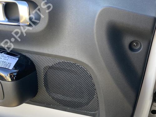 Front left panel CITROËN C3 III (SX) 1.2 PureTech 82 | BP30157176C58