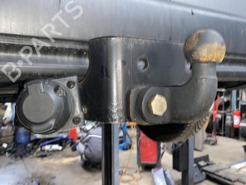 Używane Hak holowniczy / Mechanizm PEUGEOT PARTNER Box Body/MPV (K9) 1.5 BlueHDI 130 (131 hp) 30683052