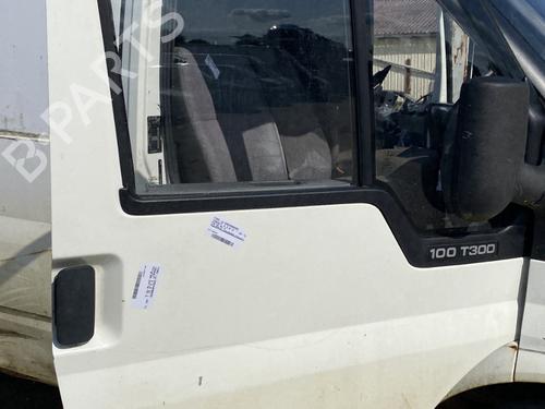 Used Right front door FORD TRANSIT Platform/Chassis (FM_ _, FN_ _) 2.0 TDCi (F_E_, F_F_) (125 hp) 26688120