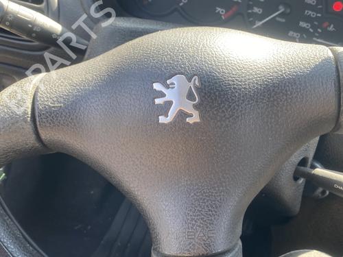 Used Driver airbag PEUGEOT 206 Hatchback (2A/C) 1.6 i (89 hp) 25890578