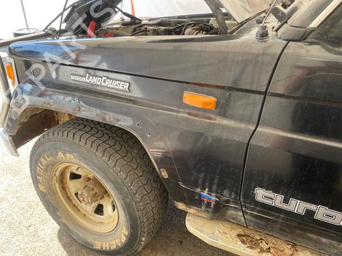 left-front-fenders-toyota-land-cruiser-_j7_-_jl7_-1984-36048089 main image