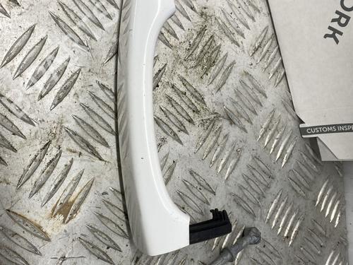 front-left-exterior-door-handle-citroen-c3-aircross-ii-2r_-2c_-2017-32122899 main image