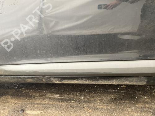 Used Door moulding trim RENAULT MEGANE III Grandtour (KZ0/1) 1.5 dCi (KZ09, KZ0D, KZ1G, KZ29, KZ14, KZ1W, KZ10, KZ1F,... (110 hp) 32170378