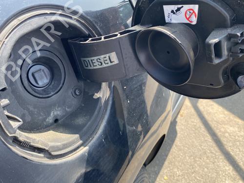 fuel-flap-renault-megane-iii-hatchback-bz01_-b3_-2008-26526404 main image