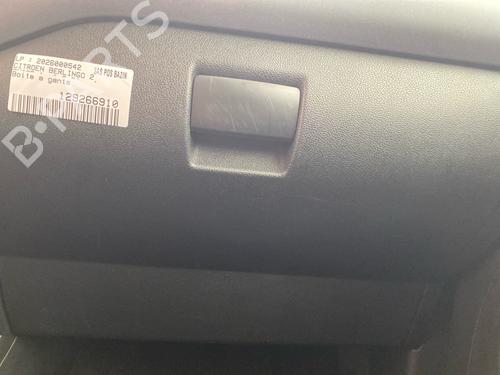Used Glove box Glove box 37172143 37172143