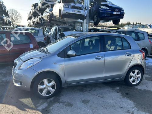 Right front seat TOYOTA YARIS (_P9_) 1.4 D-4D (NLP90_, NLP90R) | BP22116158C16 