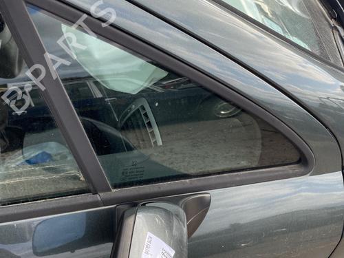 Front right quarter glass PEUGEOT 407 (6D_) 2.0 HDi 135 (6DRHRH, 6DRHRE, 6DRHRG, 6DRHRJ) | BP29614678C112 