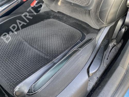 Left front seat RENAULT MEGANE IV Hatchback (B9A/M/N_) 1.2 TCe 130 (B9MR) | BP33553226C15 - Image 5