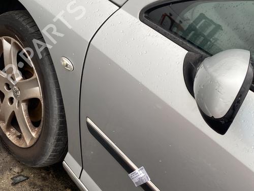 Left front door PEUGEOT 407 (6D_) 2.0 HDi 135 (6DRHRH, 6DRHRE, 6DRHRG, 6DRHRJ) | BP29188647C2 