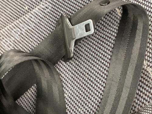 rear-right-seatbelt-peugeot-405-ii-4b-1992-1993-1994-1995-1996-1997-1998-1999-32209721 main image