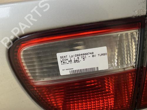 Right tailgate light SEAT LEON (1M1) 1.9 TDI | BP21487976C80 