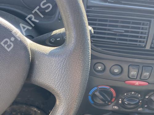 Used Steering wheel FIAT PUNTO (188_) 1.3 JTD 16V (70 hp) 27868646