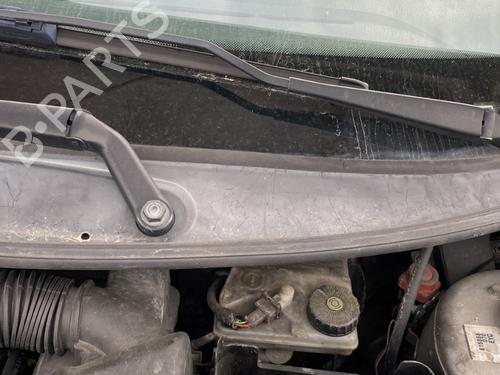 Used Front wiper motor Front wiper motor 25292364 25292364