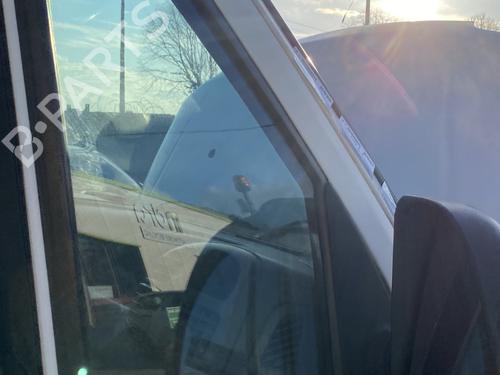 front-right-quarter-glass-peugeot-boxer-van-244-2001-33554628 main image