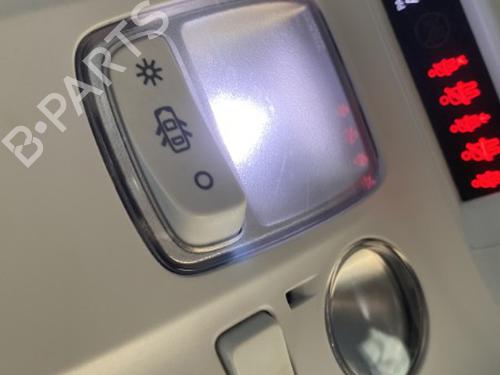 Interior roof light PEUGEOT 308 SW II (LC_, LJ_, LR_, LX_, L4_) 1.2 THP 130 | BP19909734I8