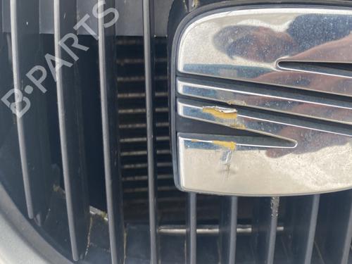 Grill Grill SEAT IBIZA III (6L1) 1.2 (64 hp) 33951292 33951292