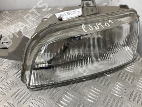 Used Right headlight FIAT PUNTO (176_) 60 1.2 (176AP, 176AR, 176AQ, 176BB) (60 hp) 22125776