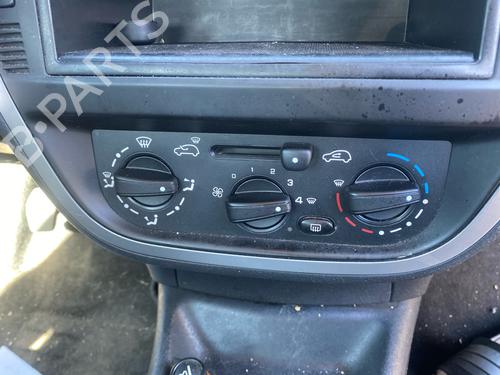 Used Climate control Climate control CITROËN C2 (JM_) 1.1 (60 hp) 34241224 34241224