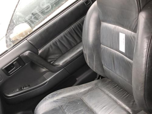 Used Right front seat OPEL FRONTERA B (U99) 2.2 i (6B_ZC, 6B_VF, 6B_66, 6B_76) (136 hp) 19909014