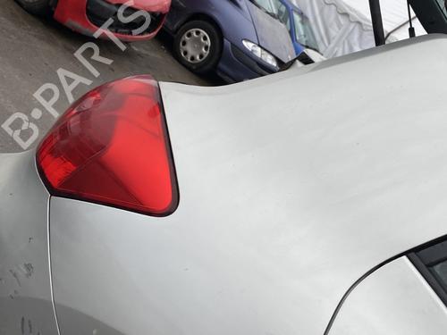 right-rear-fenders-toyota-auris-_e15_-2006-2007-2008-2009-2010-2011-2012-2013-30774595 main image