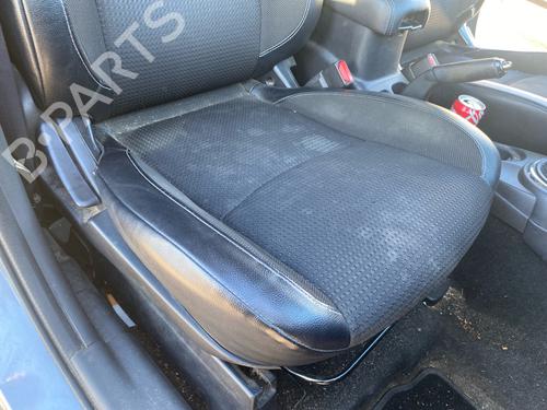 Used Right front seat Right front seat CITROËN C4 AIRCROSS 1.6 HDi 115 AWC (114 hp) 39702847 39702847