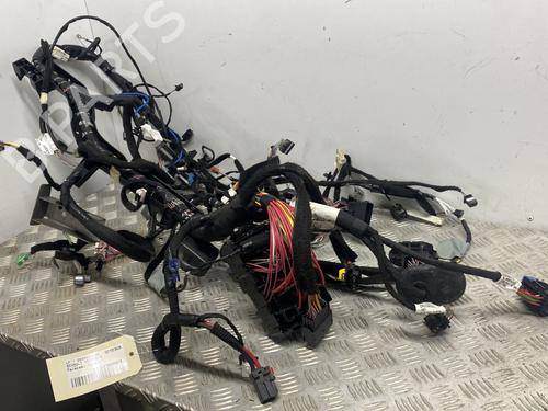 Used Wiring harness RENAULT MEGANE IV Hatchback (B9A/M/N_) 1.2 TCe 130 (B9MR) (130 hp) 31647329