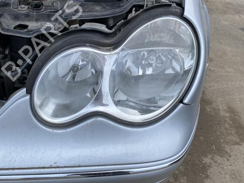 Used Left headlight MERCEDES-BENZ C-CLASS (W203) C 220 CDI (203.008) (150 hp) 31836647
