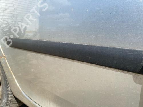 door-moulding-trim-vw-golf-v-1k1-2003-2004-2005-2006-2007-2008-2009-2010-37008369 main image