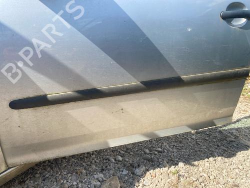 door-moulding-trim-vw-golf-v-1k1-2003-2004-2005-2006-2007-2008-2009-2010-37008372 main image