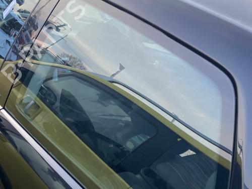 rear-left-door-window-vw-fox-hatchback-5z1-5z3-5z4-2003-2004-2005-2006-2007-2008-2009-2010-2011-2012-2013-2014-2015-31763066 main image