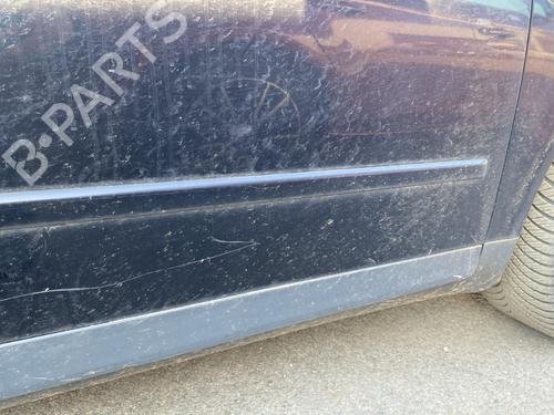 door-moulding-trim-audi-a4-b6-avant-8e5-2000-2001-2002-2003-2004-2005-24181040 main image