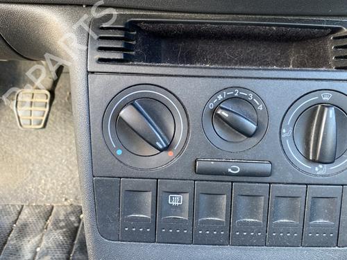 Used Climate control Climate control VW POLO III CLASSIC (6V2) 60 1.4 (60 hp) 33553432 33553432