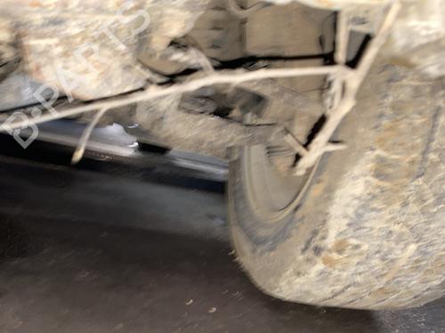 Left front steering knuckle SUZUKI GRAND VITARA I (FT, HT) 2.0 TD 4x4 (SQ420D) | BP30934134M25