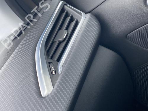 air-vent-peugeot-2008-i-cu_-2013-31125885 main image