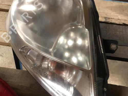 Used Right headlight Right headlight RENAULT TRAFIC II Van (FL) 2.0 dCi 90 (FL0H, FL00, FL01, FL0M, FL0P, FL0S) (90 hp) 19914774 19914774
