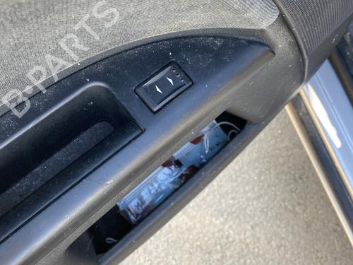 Used Right rear window switch FORD MONDEO III (B5Y) 2.0 TDCi (130 hp) 24435734