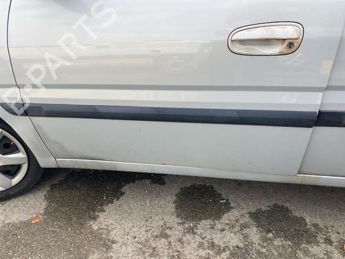 door-moulding-trim-hyundai-matrix-fc-2001-2002-2003-2004-2005-2006-2007-2008-2009-2010-40253494 main image